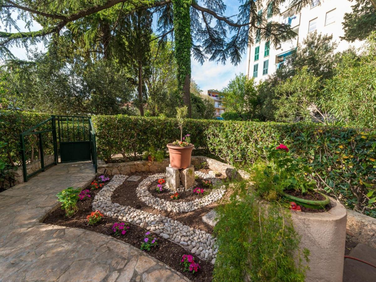 Apartment Terrace I